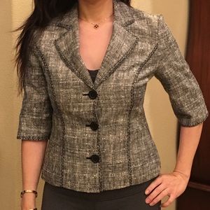 White House Black Market Gray Tweed Short-Sleeve Blazer